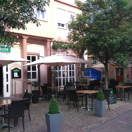 Hotel Lowensteiner Hof Haus Am Neuplatz Wertheim Exterior photo